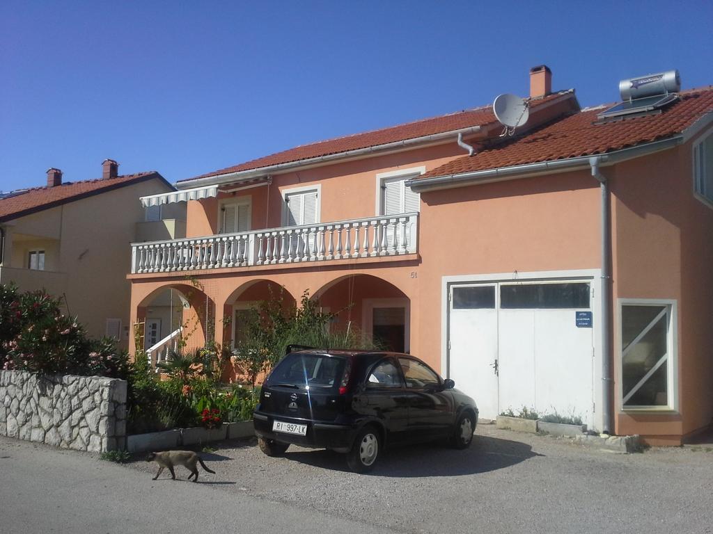 Apartments Matic Omišalj Стая снимка